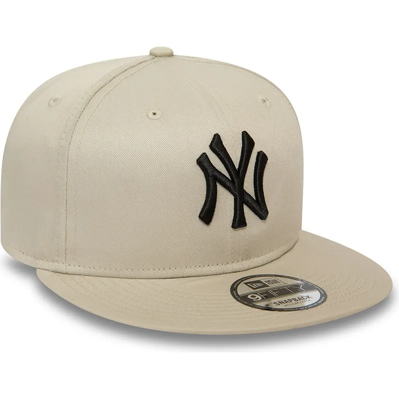 plana-snapback-negro-9fifty-league-essential-new-york-yankees-mlb-new-era