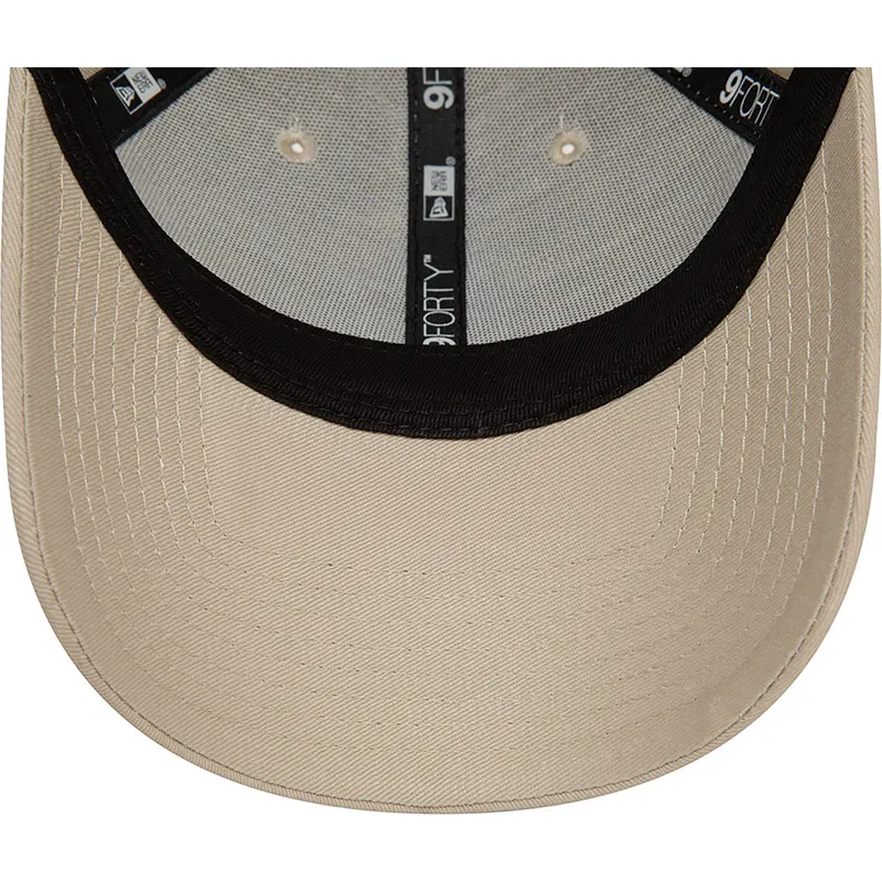 curva-claro-9forty-league-essential-new-york-yankees-mlb-new-era
