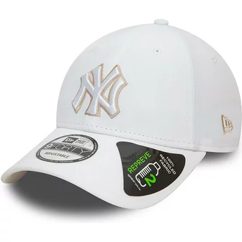 Λευκό ρυθμιζόμενο καπέλο με καμπύλη γείσο 9FORTY REPREVE Outline των New York Yankees MLB της New Era