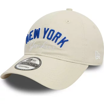Ρυθμιζόμενο μπεζ καπέλο με καμπυλωτό γείσο 9TWENTY Wordmark των New York Yankees MLB από την New Era