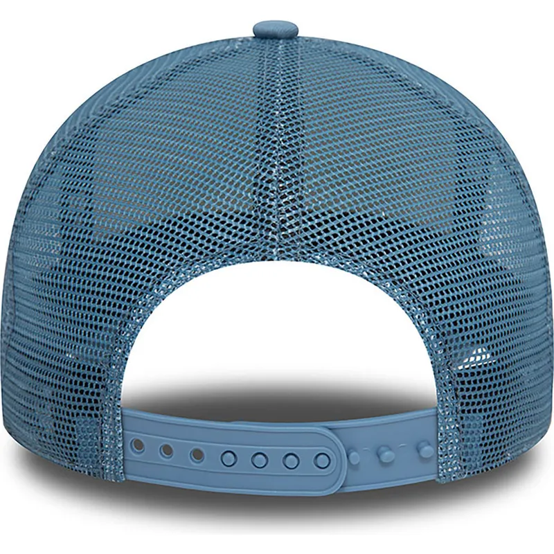 trucker-a-frame-character-rick-and-morty-new-era