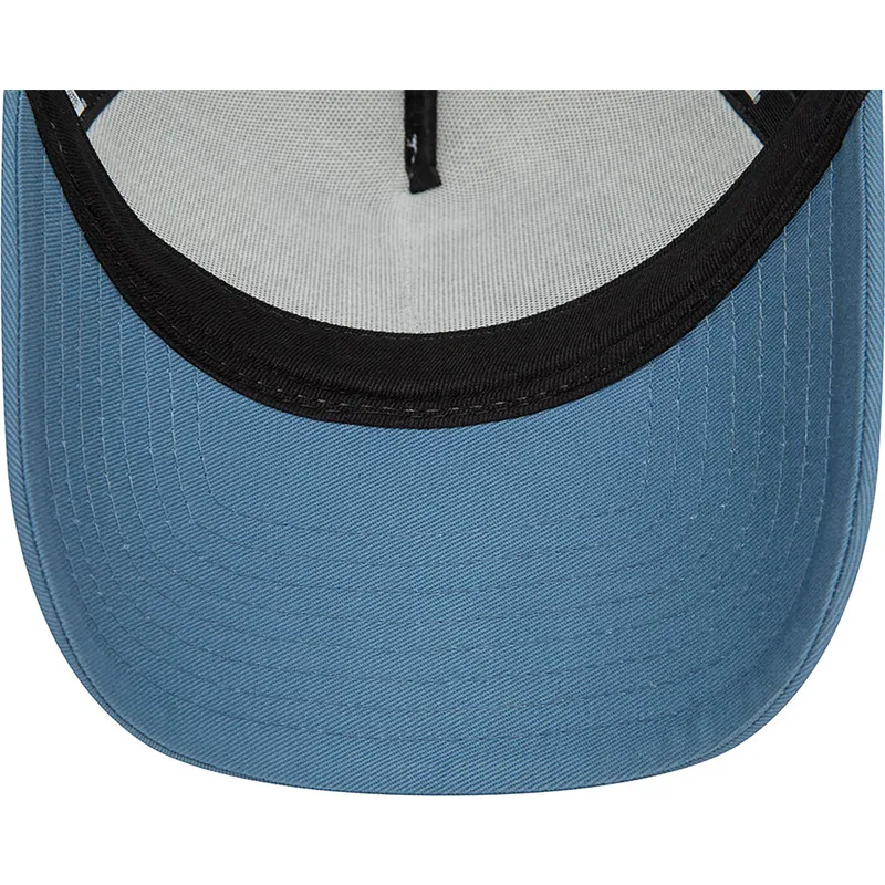 trucker-a-frame-character-rick-and-morty-new-era