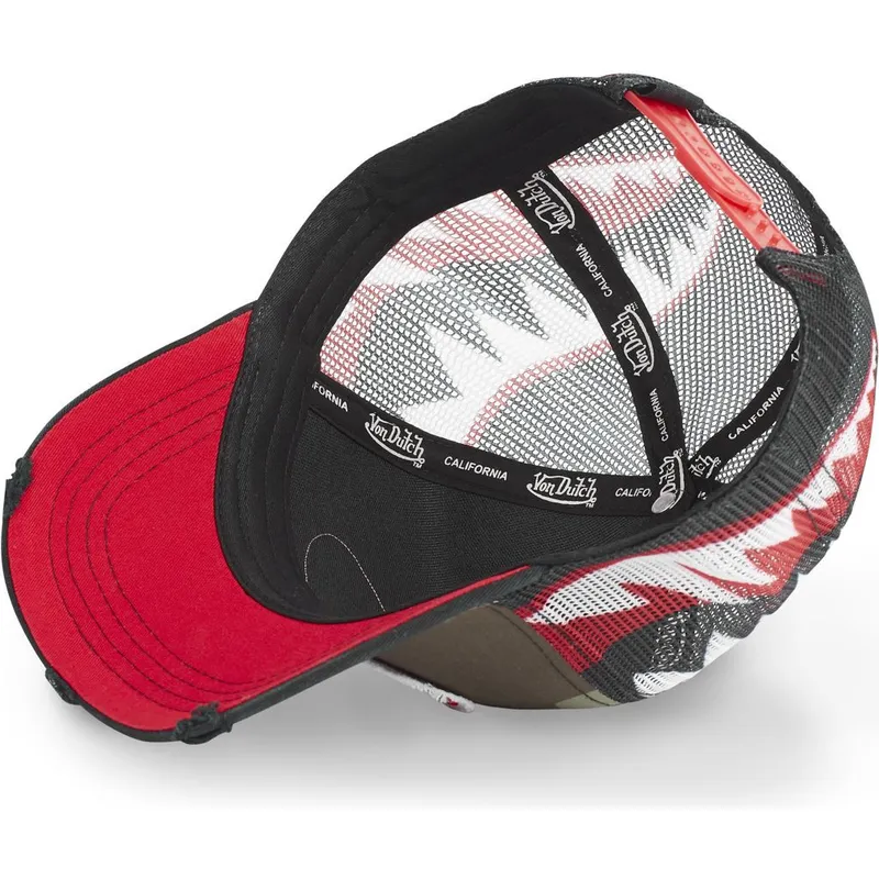 curva-snapback-von-dutch