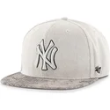 plana-snapback-new-york-yankees-mlb-47-brand