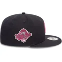 gorra-plana-azul-marino-snapback-con-logo-rosa-9fifty-seasonal-flower-de-new-york-yankees-mlb-de-new-era