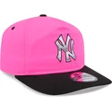 gorra-curva-rosa-y-negra-snapback-golfer-chrome-logo-de-new-york-yankees-mlb-de-new-era