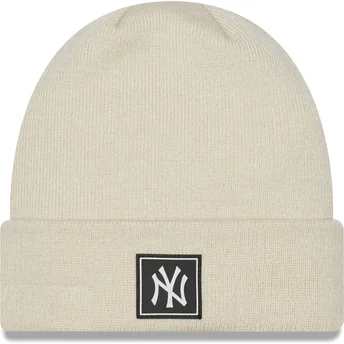 Μπεζ σκούφος Team Cuff των New York Yankees MLB της New Era