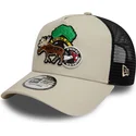 gorra-trucker-beige-y-negra-9forty-a-frame-outdoor-patch-de-new-era