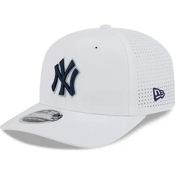 Λευκό trucker καπέλο 9SEVENTY Perf Spring Training Fan Pack 2025 των New York Yankees MLB από την New Era