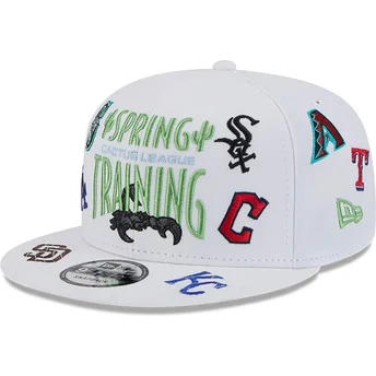 Λευκό flat cap snapback 9FIFTY Scatter Spring Training Fan Pack 2025 από την MLB Cactus League με λογότυπο New Era