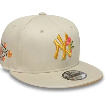 Μπέζ επίπεδο καπέλο snapback 9FIFTY Floral των New York Yankees MLB της New Era