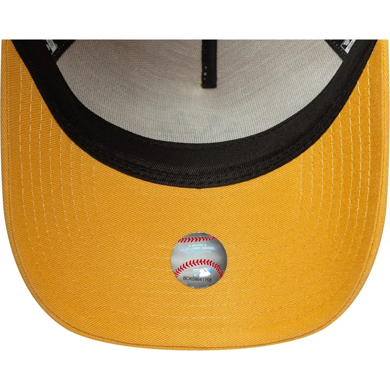 trucker-logo-a-frame-league-essential-new-york-yankees-mlb-new-era