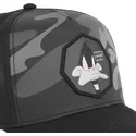 loo11-daf-looney-tunes-capslab