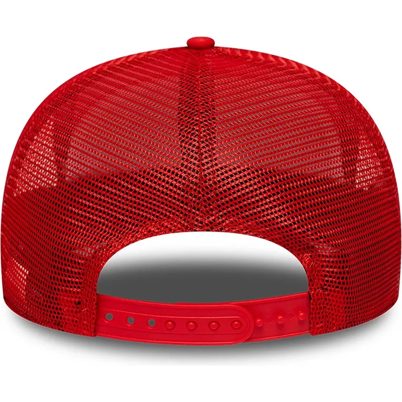 trucker-golfer-international-series-games-2024-kansas-city-chiefs-nfl-new-era