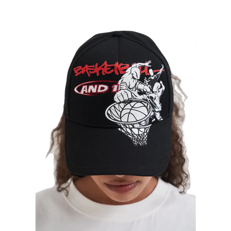 curved-snapback-dunk-graffiti-and1