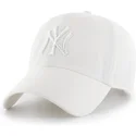 gorra-curva-blanca-con-logo-blanco-ajustable-clean-up-de-new-york-yankees-mlb-de-47-brand