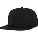 gorra-plana-negra-snapback-con-logo-negro-captain-rl-contemporary-de-new-york-yankees-mlb-de-47-brand