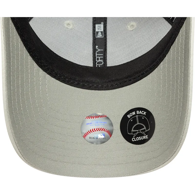 9forty-bow-back-satin-new-york-yankees-mlb-new-era