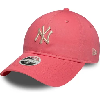 Gorra curva rosa ajustable con logo beige para mujer 9TWENTY League Essential Midi de New York Yankees MLB de New Era