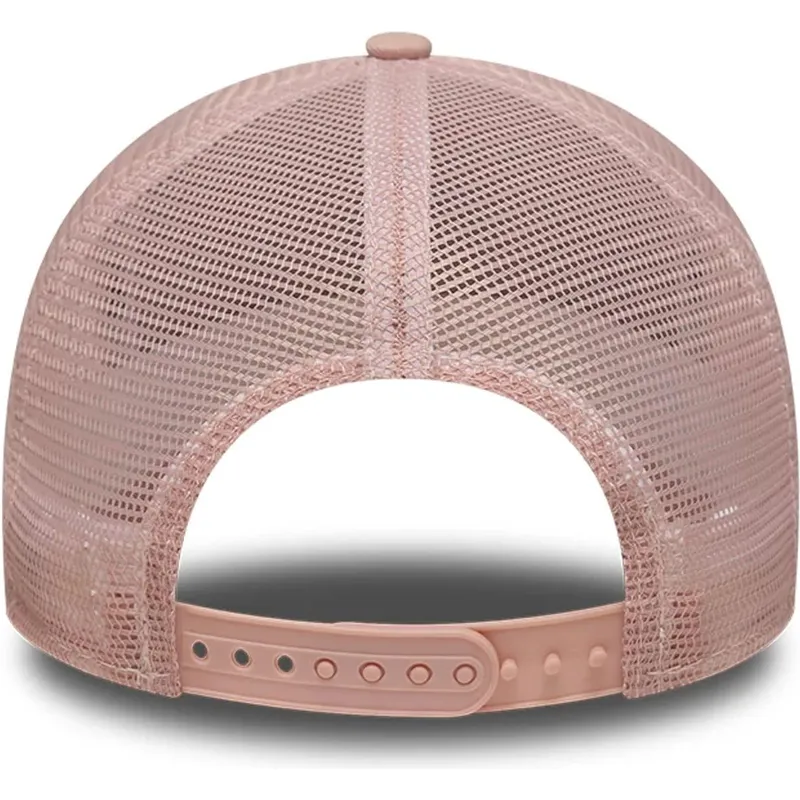 trucker-logo-a-frame-outline-new-york-yankees-mlb-new-era