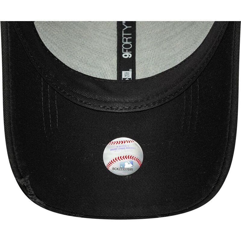 9forty-stitched-new-york-yankees-mlb-new-era