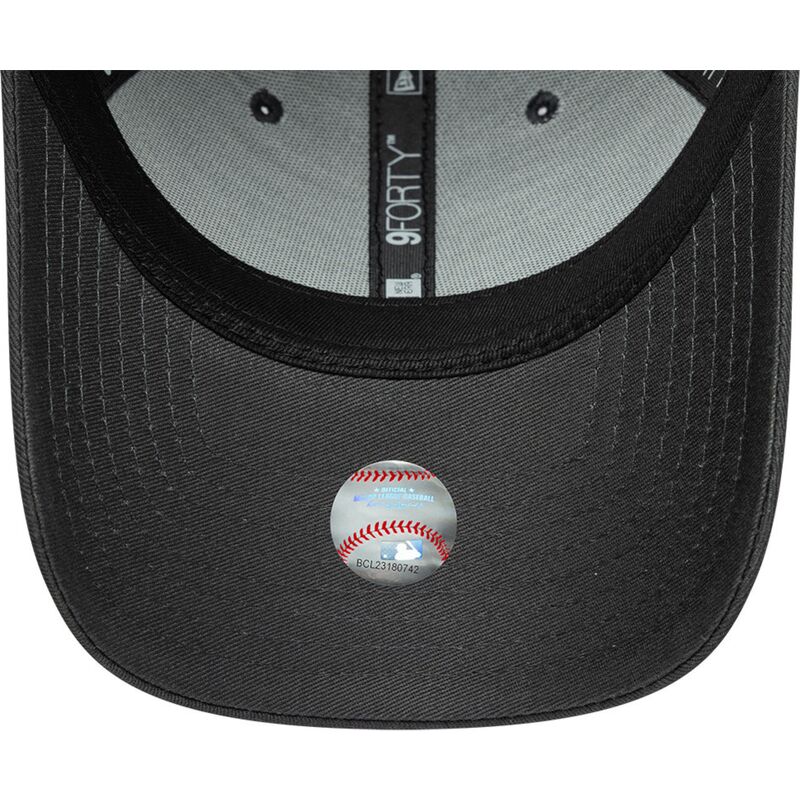 9forty-metallic-outline-new-york-yankees-mlb-new-era