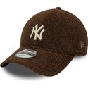 snapback-9forty-winter-borg-new-york-yankees-mlb-new-era