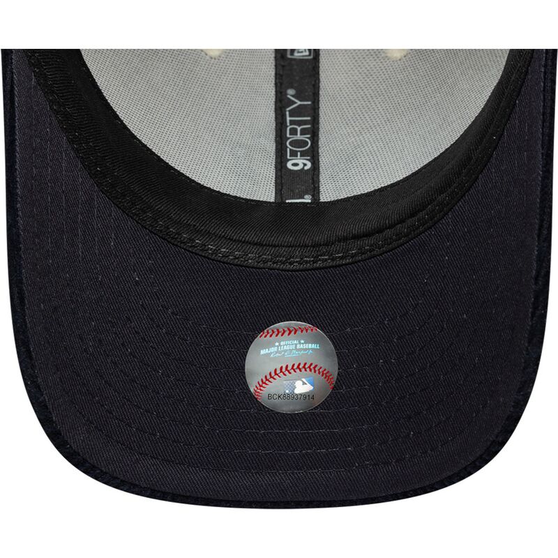 9forty-m-crown-cord-new-york-yankees-mlb-new-era 9forty-m-crown-cord-new-york-yankees-mlb-new-era