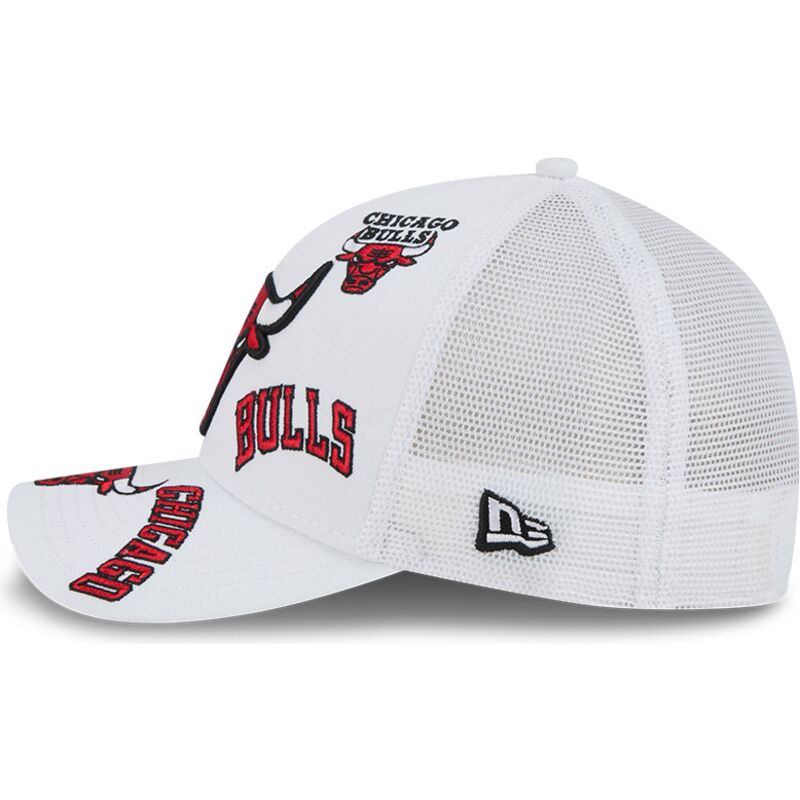 snapback-9forty-m-crown-a-frame-all-over-chicago-bulls-nba-new-era
