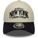 gorra-curva-beige-y-azul-marino-ajustable-9forty-m-crown-wordmark-de-buffalo-new-york-de-new-era