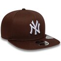snapback-9fifty-original-fit-league-essential-new-york-yankees-mlb-new-era