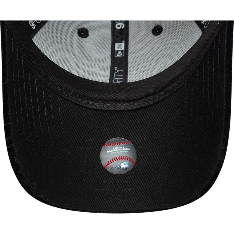 9forty-velour-new-york-yankees-mlb-new-era