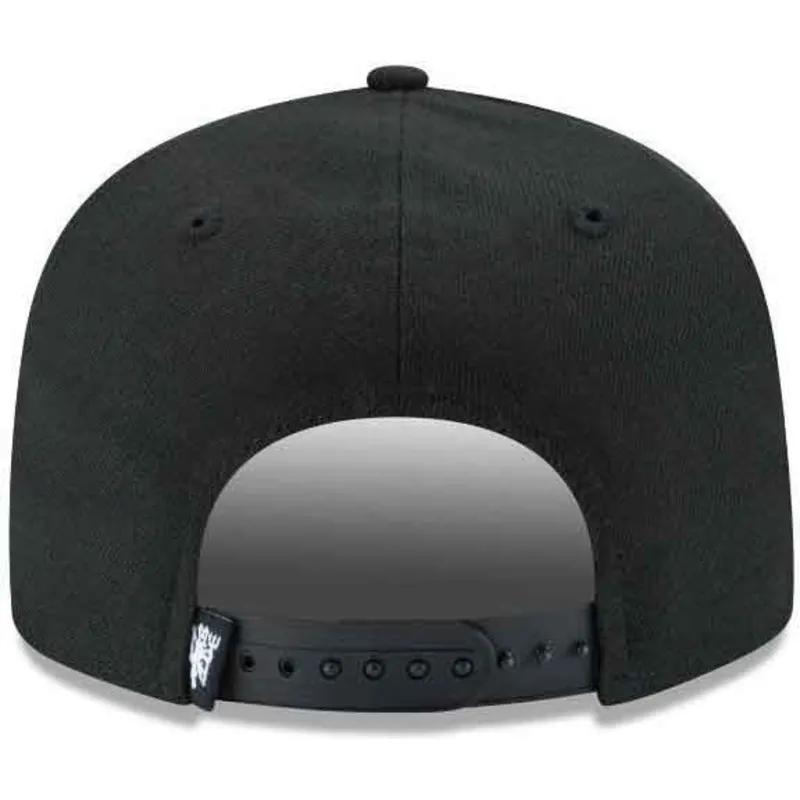 plana-snapback-9fifty-black-on-black-manchester-united-football-club-premier-league-new-era