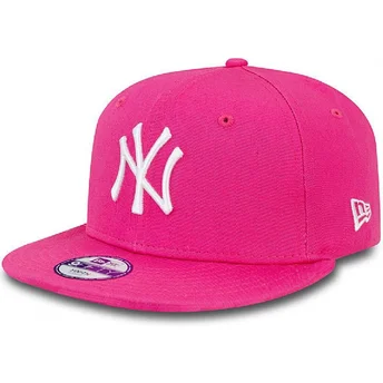 plana-snapback-9fifty-essential-new-york-yankees-mlb-new-era